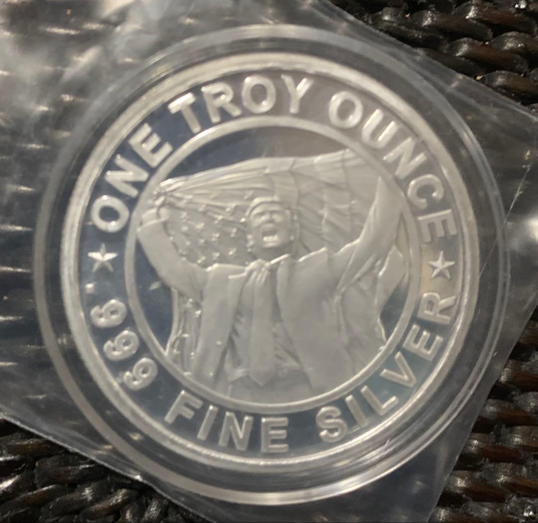 ア*ク様 トランプ大統領1オンス銀貨➕銅貨