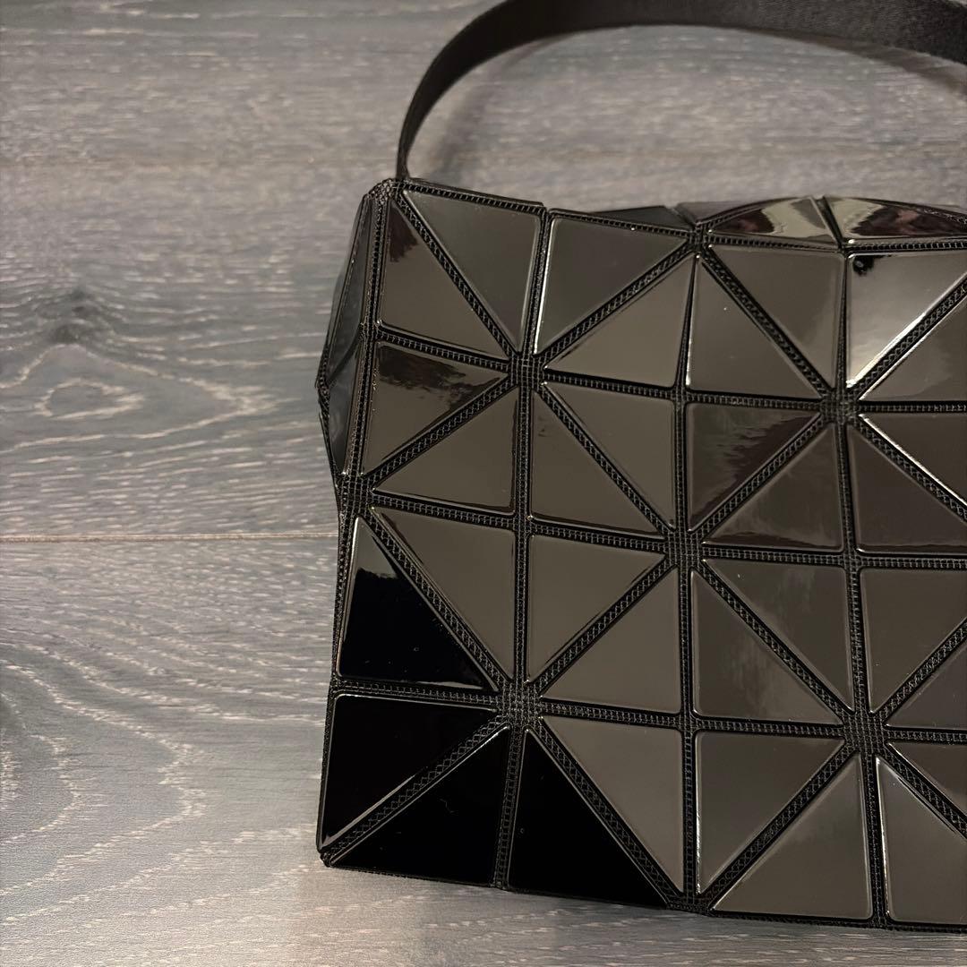 ISSEY MIYAKE BAO BAO ブラック ショルダーバッグ