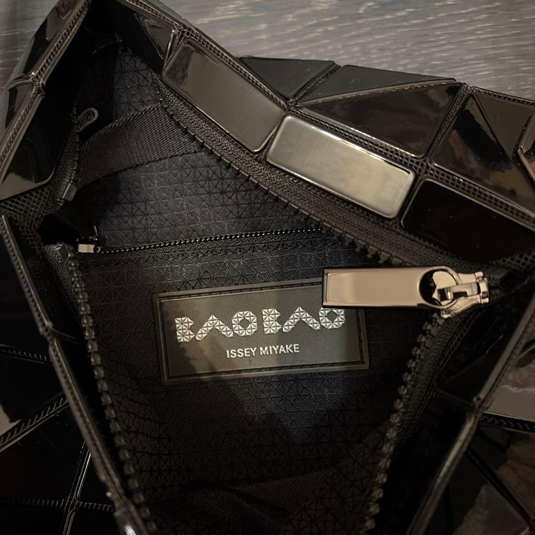 ISSEY MIYAKE BAO BAO ブラック ショルダーバッグ