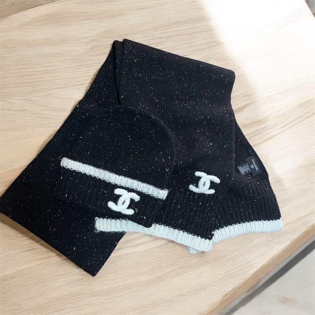 CHANEL キラキラマフラー　キラキラニット帽　セット