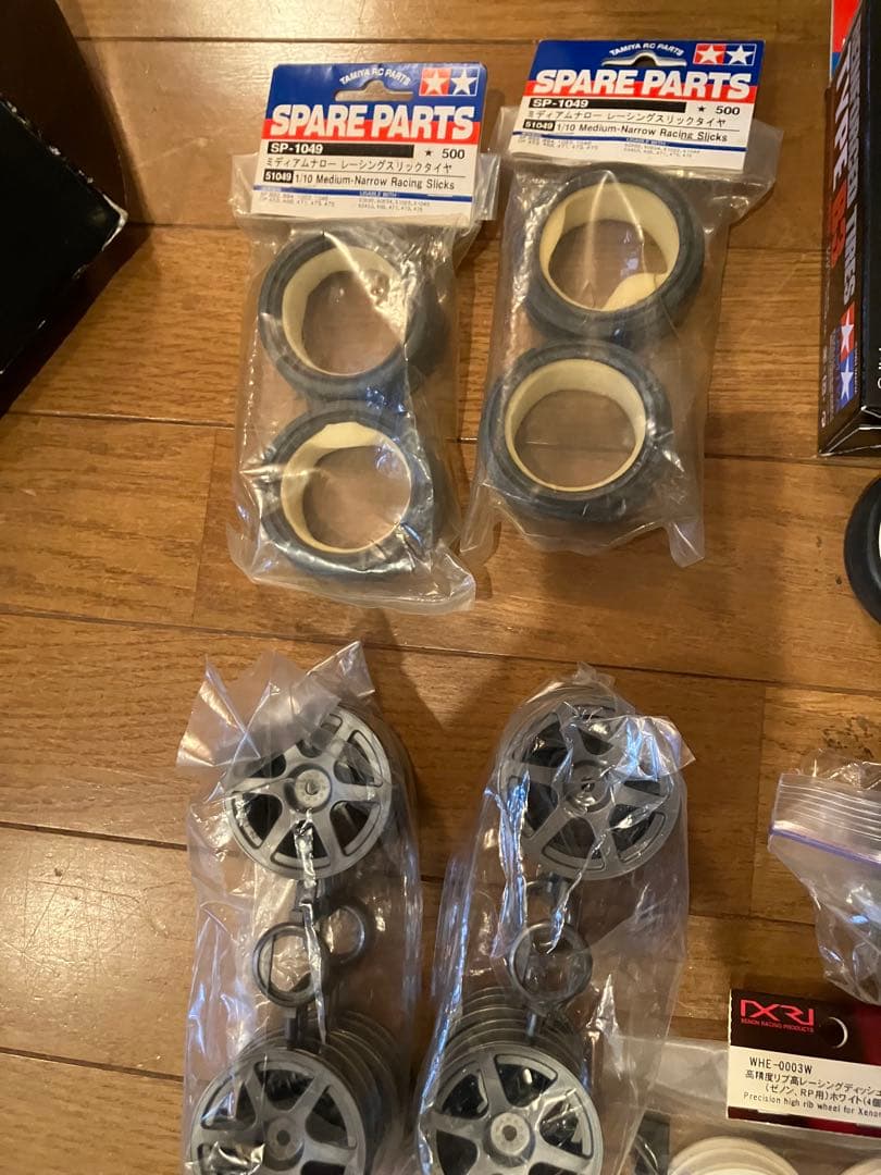 タミヤ他　タイヤホイール他パーツ多数