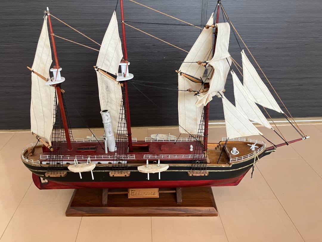 エンデュアランス号(不屈の精神号)帆船模型ほか