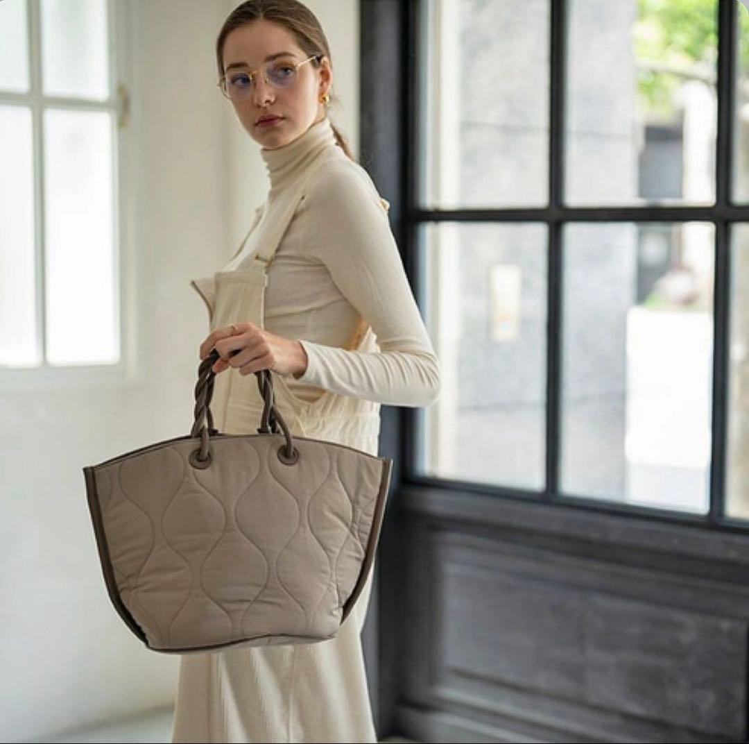 ヘイニ　HAYNI トートバッグ ツイストハンドル A4 グレージュ ロルデ　M