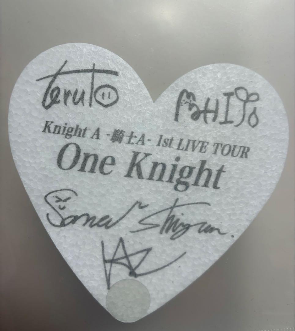 Knight A One Knight ハート型サイン