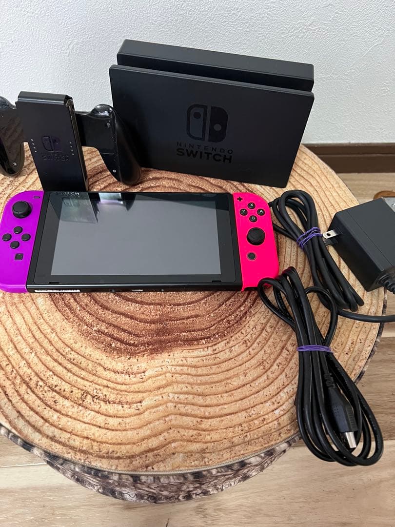 Nintendo Switch ニンテンドースイッチ本体　PPL/PNK 箱無し