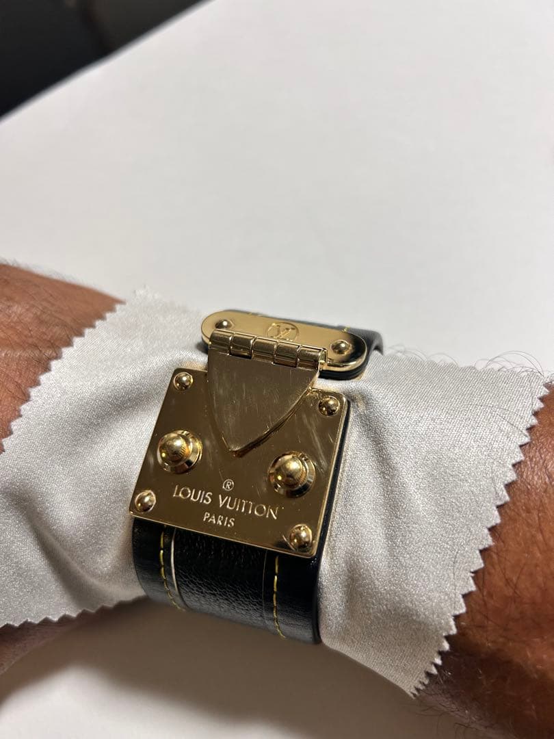 【中古美品】ルイ・ヴィトン ブラスレ セリュールM92750バングル 黒革