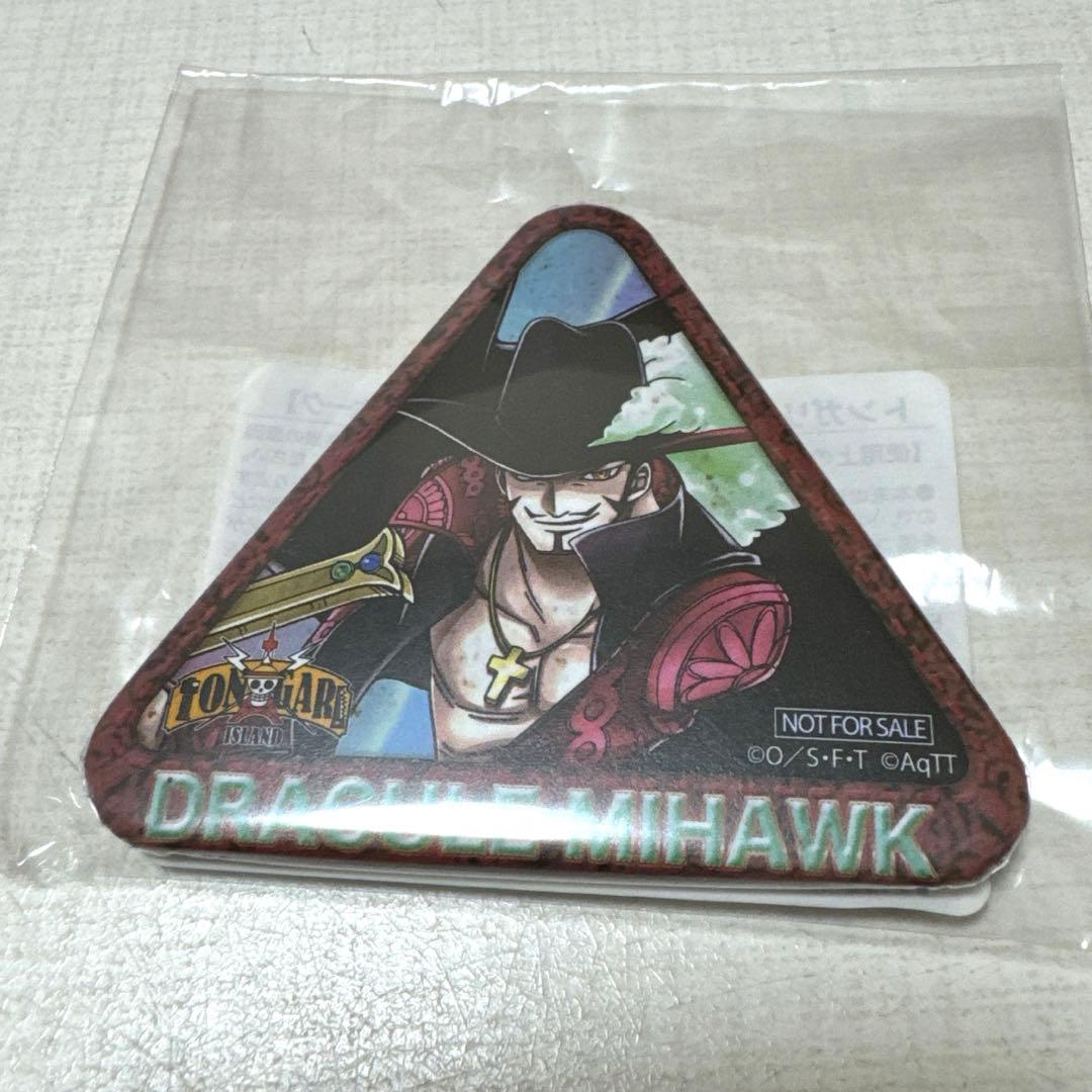 ワンピースタワー トンガリ缶バッジ ジュラキュール・ミホーク 非売品 未開封