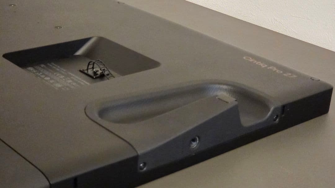 Wacom Cintiq Pro 27 本体