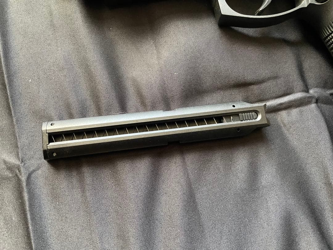 東京マルイ 電動ハンドガン M9A1 木製グリップ＆バッテリー＆充電器