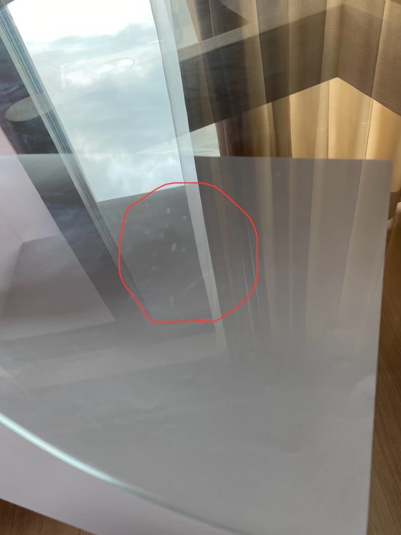 ガラステーブル　メゾンデュモンド　海外ブランド