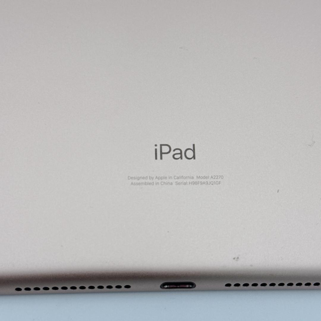 【美品】iPad 第8世代 Apple MYLC2J/A 32GB