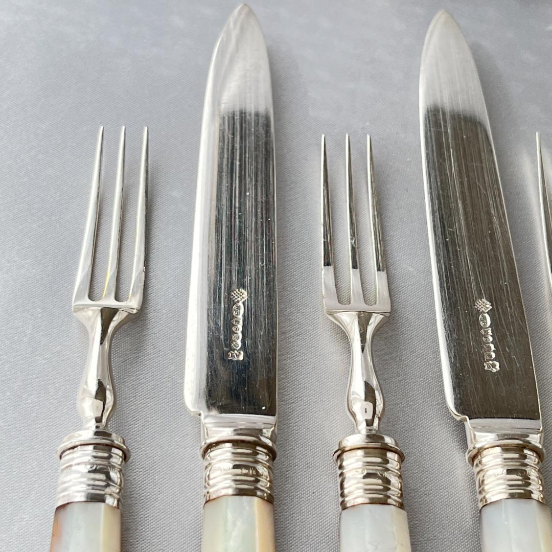 【William Yates 】【純銀継手 / 白蝶貝】アールデコ パストリー