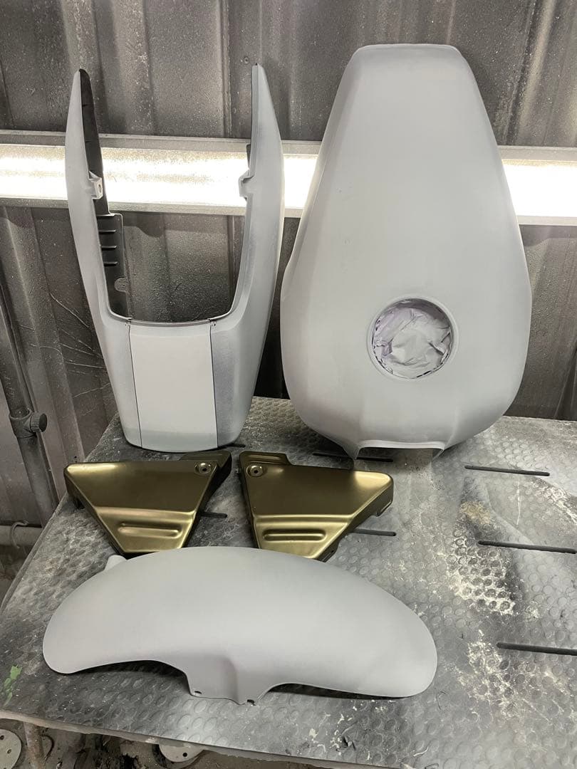 xjr400 4hm 外装一式　塗装ベース　タンク内サビ無し