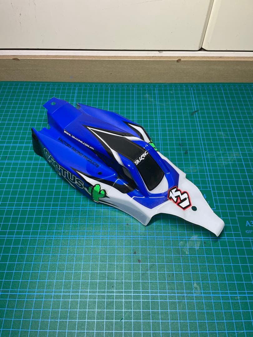 K*a様 3Racing Cactus カクタス　1/10 バギー 青/白