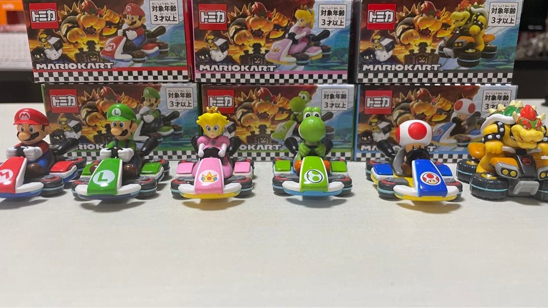 USJ トミカ マリオ ルイージ ヨッシー キノピオ ピーチ姫 クッパ