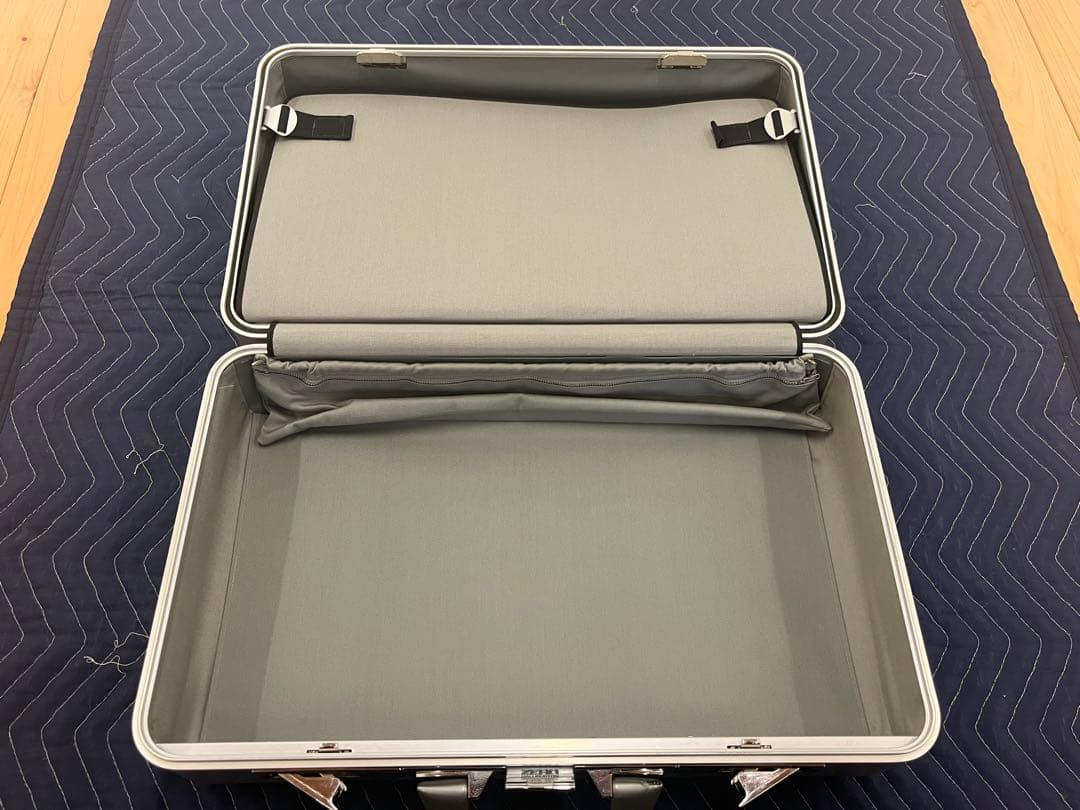 ゼロハリバートン ZERO HALIBURTON アルミスーツケース