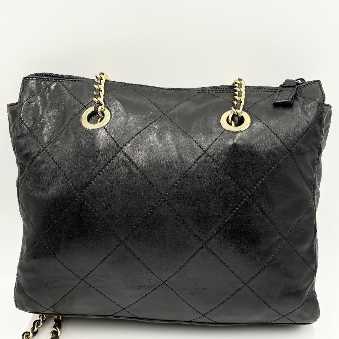 希少✨プラダ チェーンショルダーバッグ 三角ロゴ キルティング ラムレザー