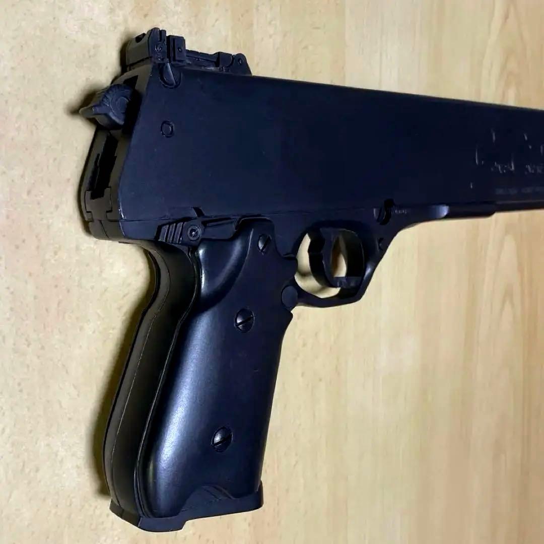 【未組立.ディスプレイモデル】アーカードの銃「ジャッカル」対化物戦闘用13mm