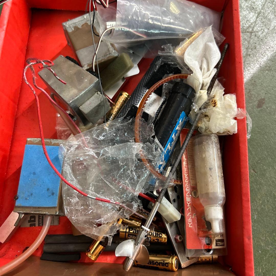 つ*さ様 ラジコンボートセット（ホワイト・レッド）