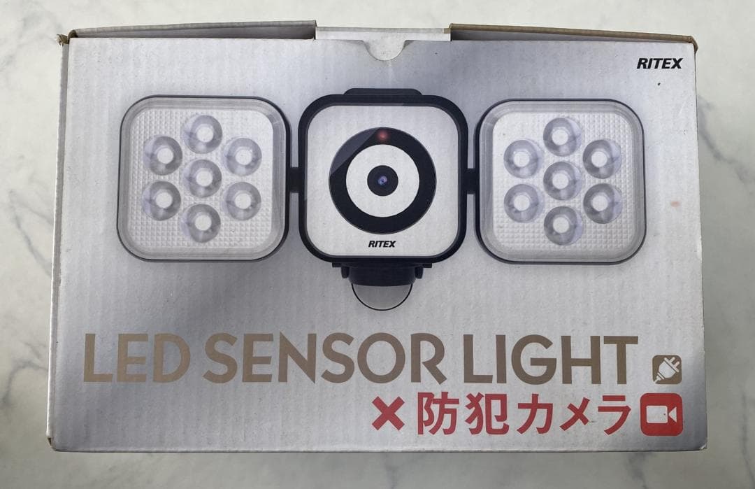 未使用!!LEDセンサーライト防犯カメラ(8W×2灯) 防雨型 C-AC8160