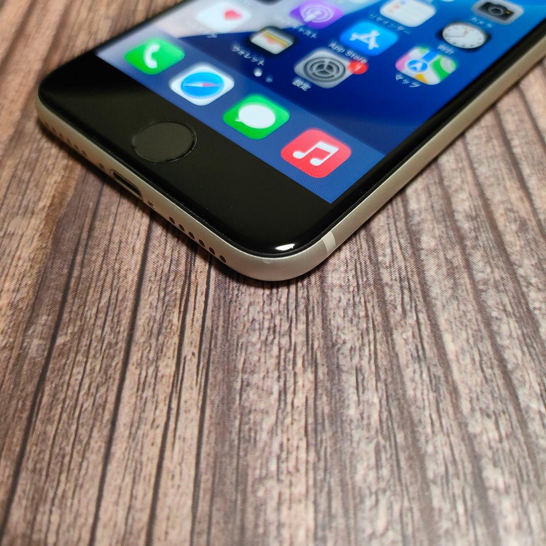 iPhone SE 第3世代 SIMフリー 64GB ホワイト 美品