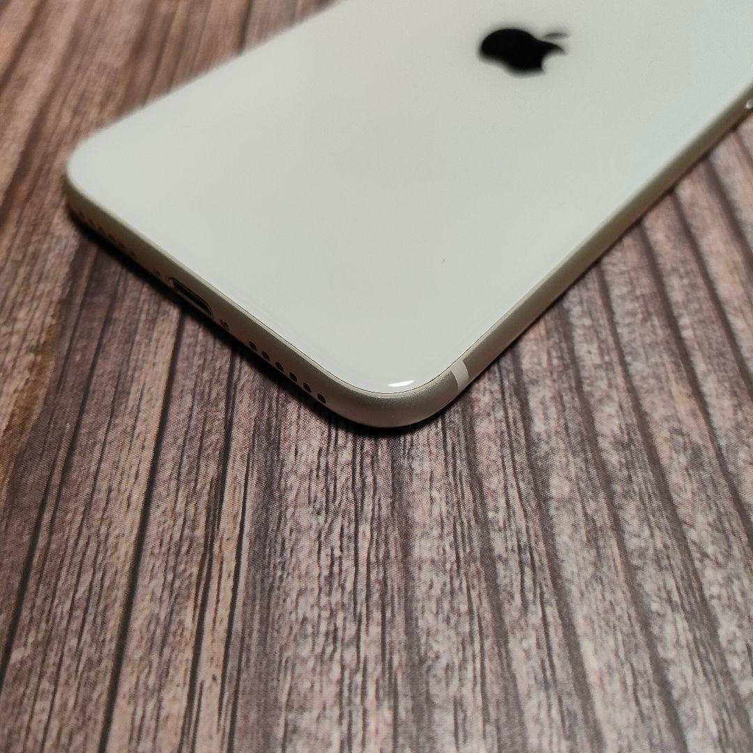 iPhone SE 第3世代 SIMフリー 64GB ホワイト 美品