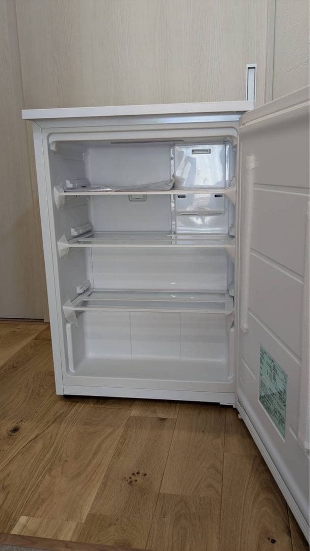 【新品未使用】アイリスオーヤマ 冷蔵庫 66L 奥行スリム IRSN-7A-W