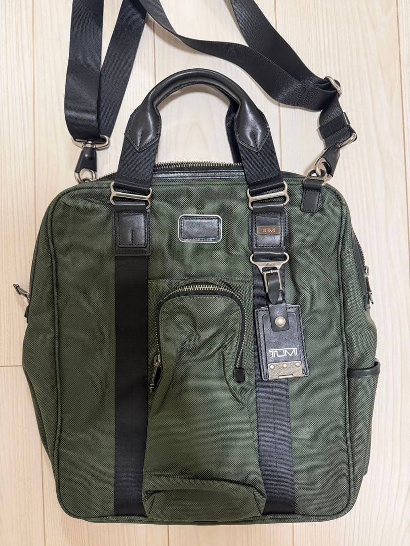 TUMI オリーブグリーン ビジネスバッグ