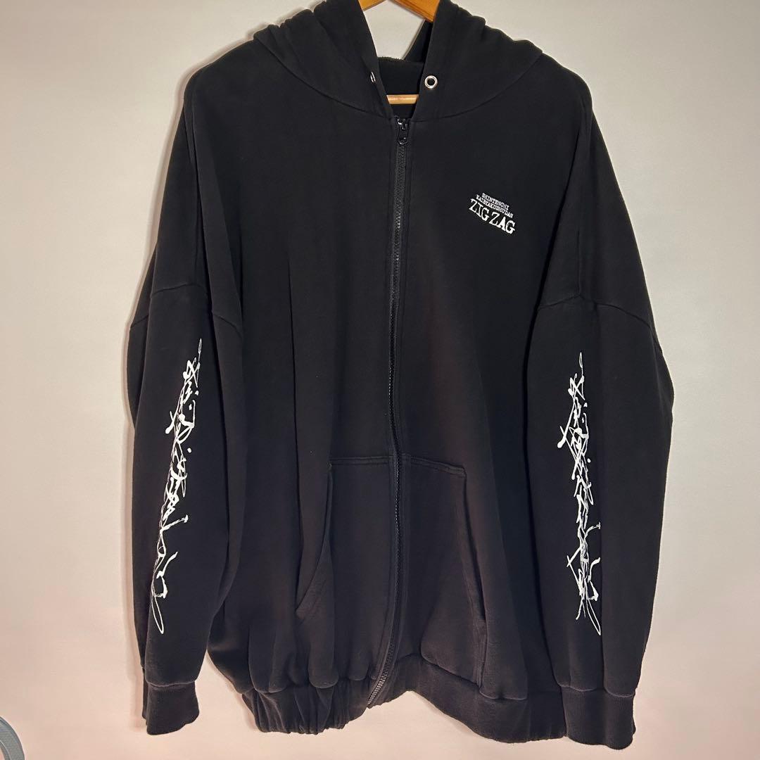真天地開闢集団ジグザグ　パーカー　(クリーニング済)