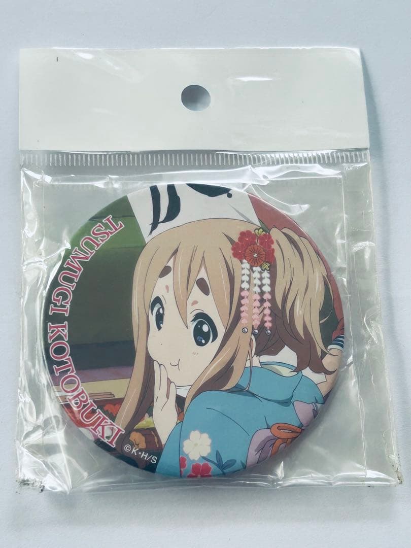 公*o様 けいおん! 琴吹紬 ムギちゃん 限定デカバッチ 缶バッジ ⑨