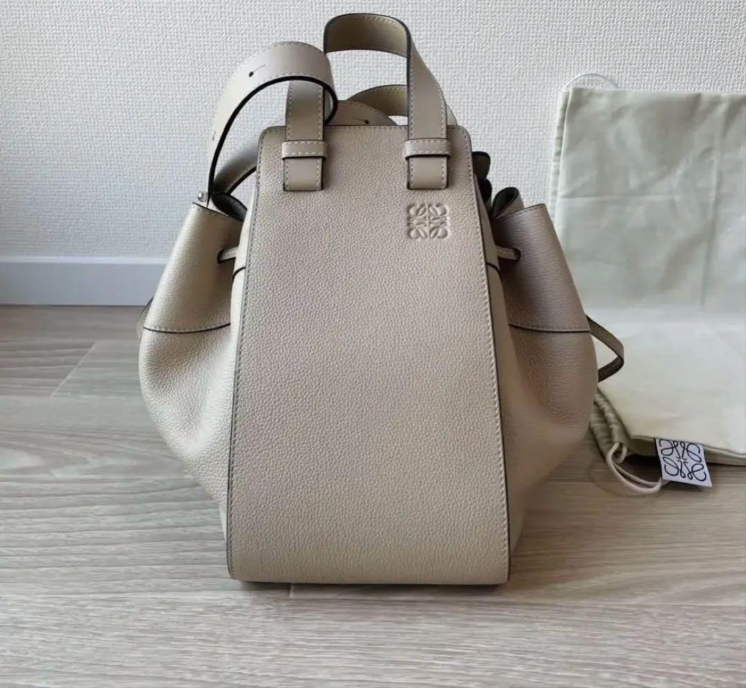 【期間限定値下げ中】LOEWEハンモックDWミディアムバッグ Light Oat