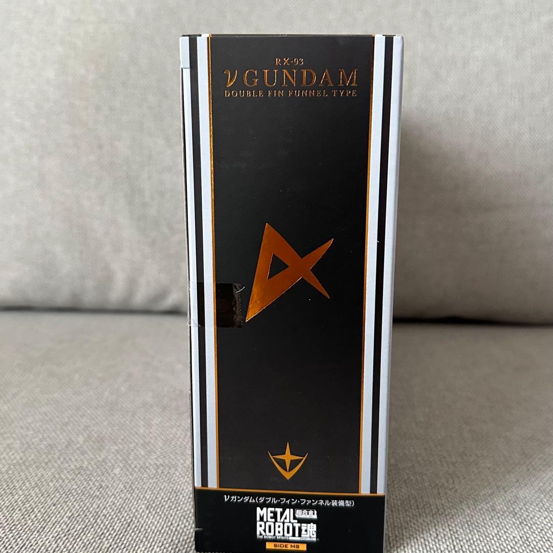 バンダイ メタルロボット魂 νガンダム ダブルフィンファンネル装備型　新品未開封
