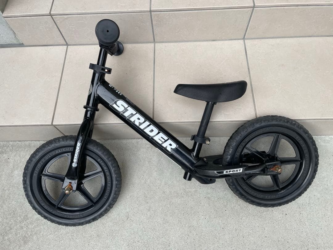 イベント特別価格 STRIDER SPORTS ストライダー　12インチ