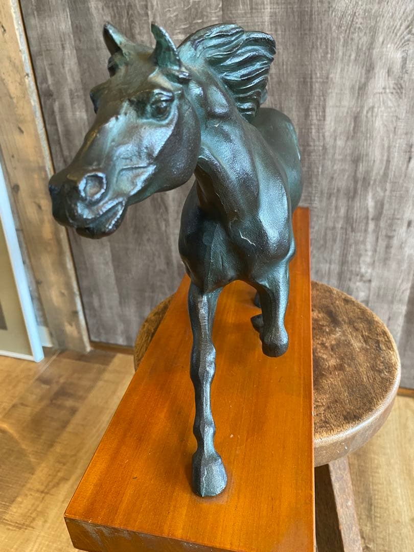 馬の置き物　ブロンズ