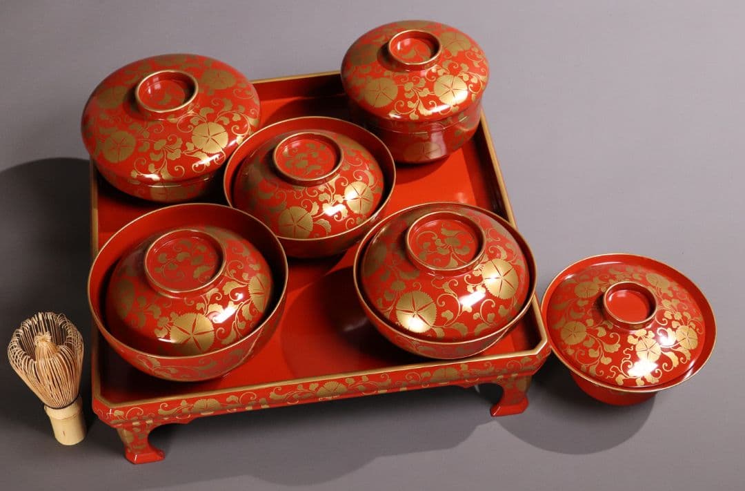 CL83 時代 花唐草金蒔絵 朱塗御膳セット 木製漆器 各種椀 引盃 高月