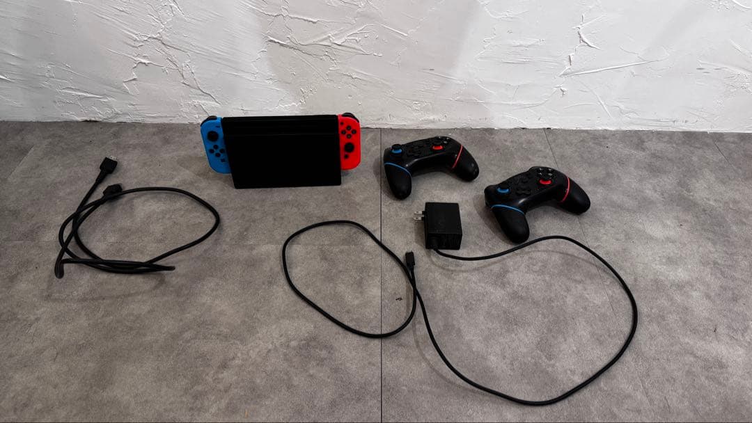 Nintendo Switch 青・赤 本体 + 非純正コントローラー2個