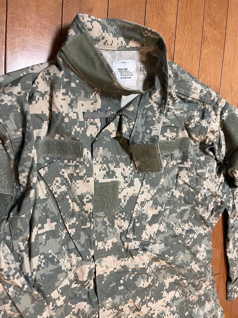 実物　米軍　ACU コンバットユニフォーム上下セット　サバゲー　デジタルカモフラ