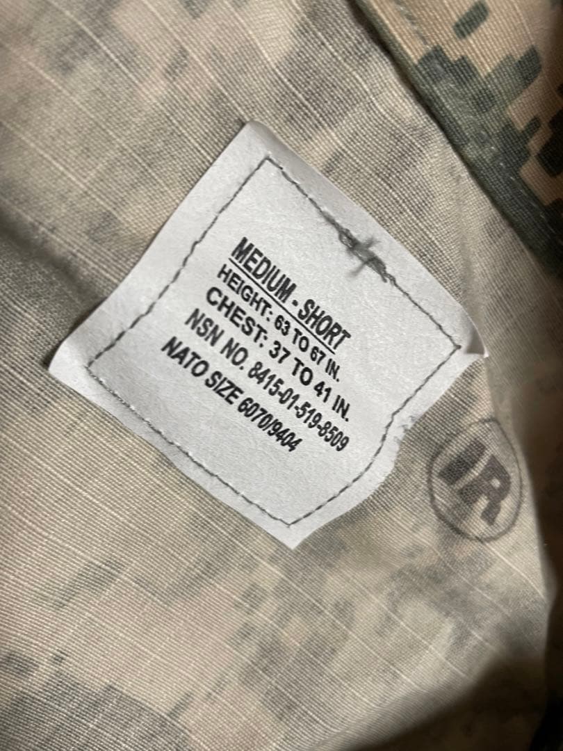 実物　米軍　ACU コンバットユニフォーム上下セット　サバゲー　デジタルカモフラ