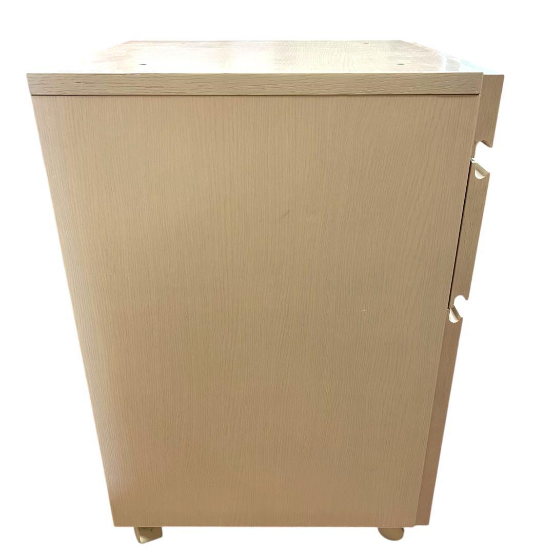 カリモク　デスクワゴン　鍵付き　キャスター付き　karimoku 机　テーブル