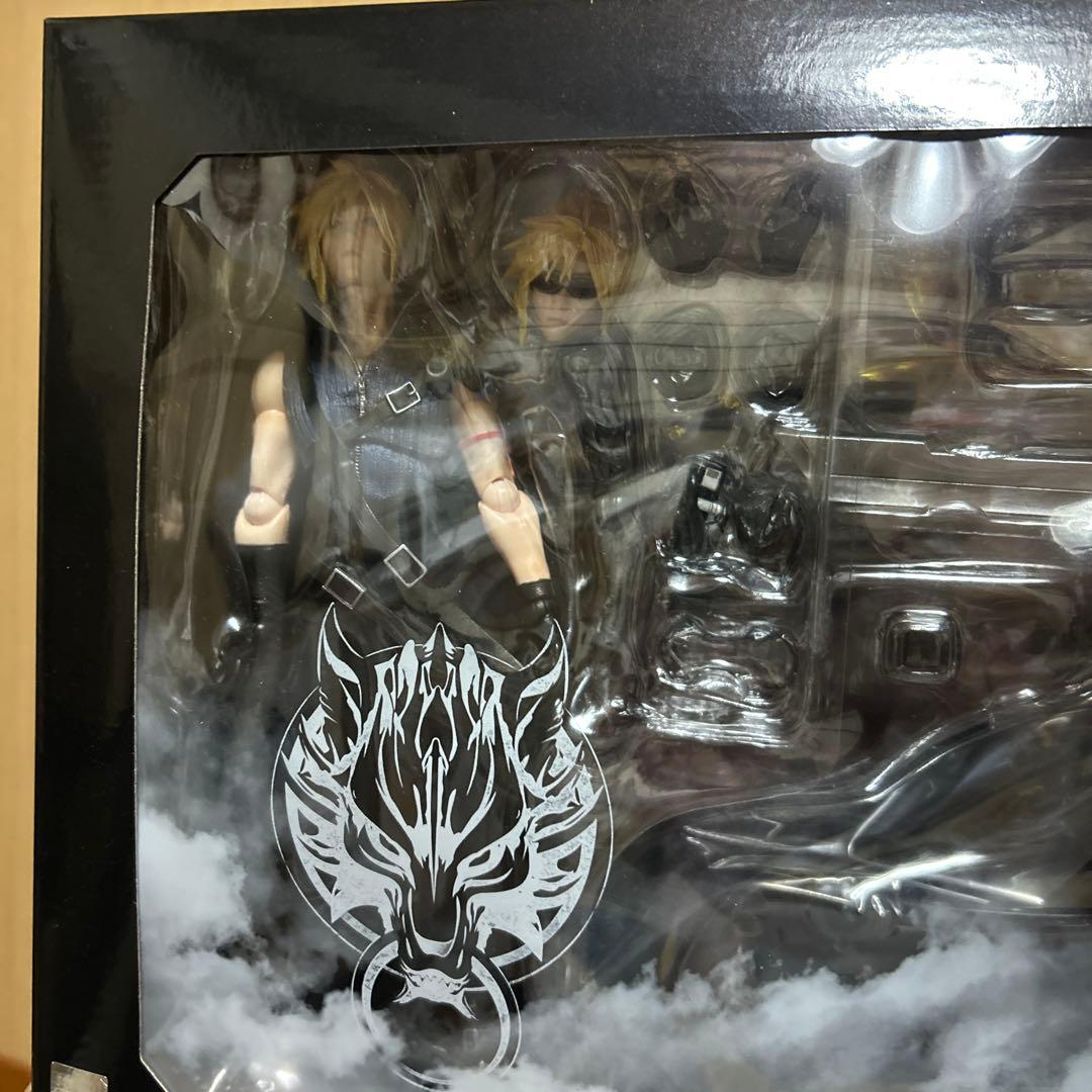 プレイアーツ改 クラウド・ストライフ & フェンリル