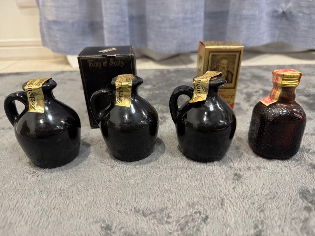 ウィスキー　ブランデー　他　ミニチュアボトル44本セット