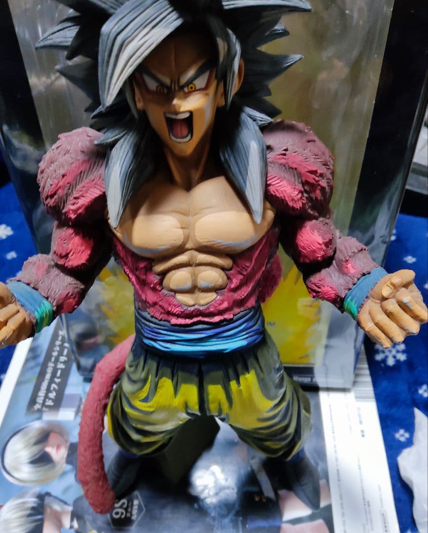 ドラゴンボール フィギュア マンガディメンションズ 超サイヤ人4孫悟空