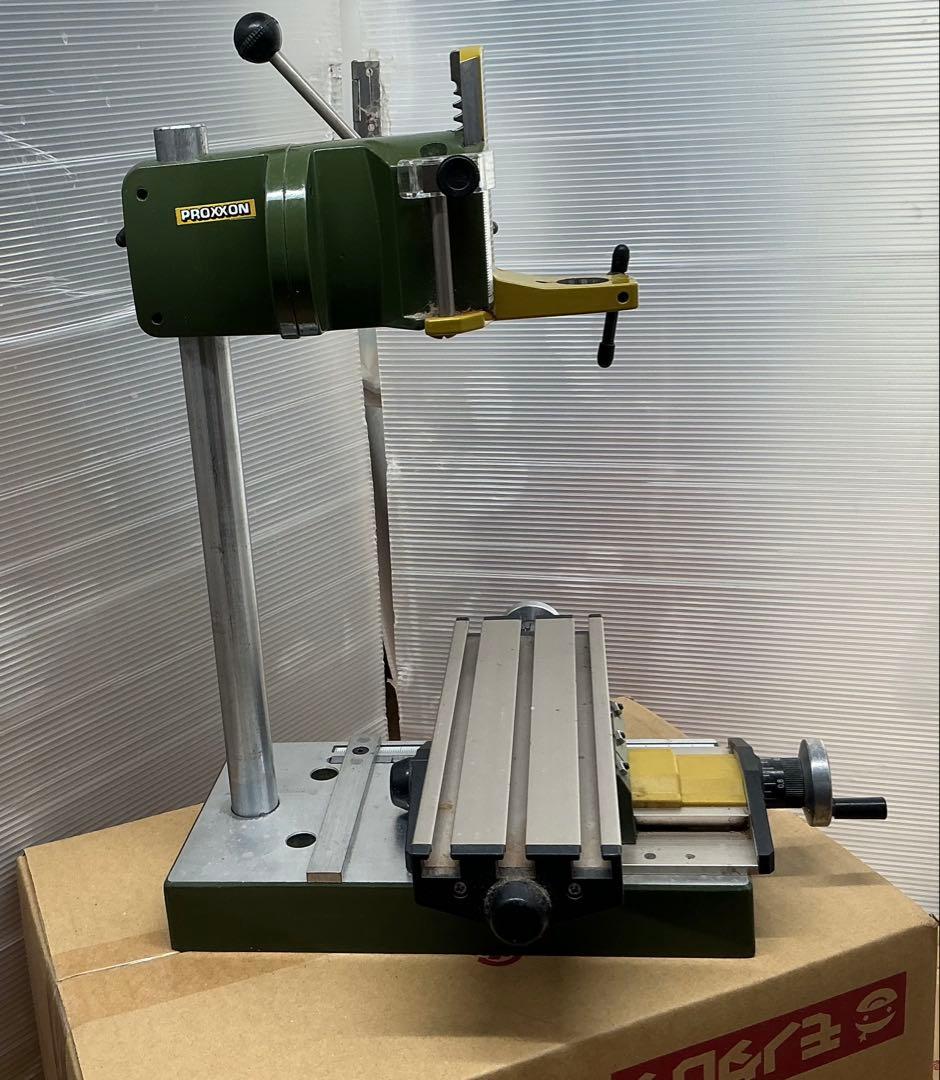 プロクソン ドリルスタンド とマイクロクロステーブル