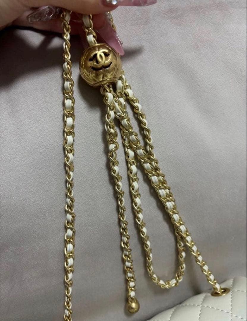 CHANEL ショルダーバッグ ホワイト ノベルティ