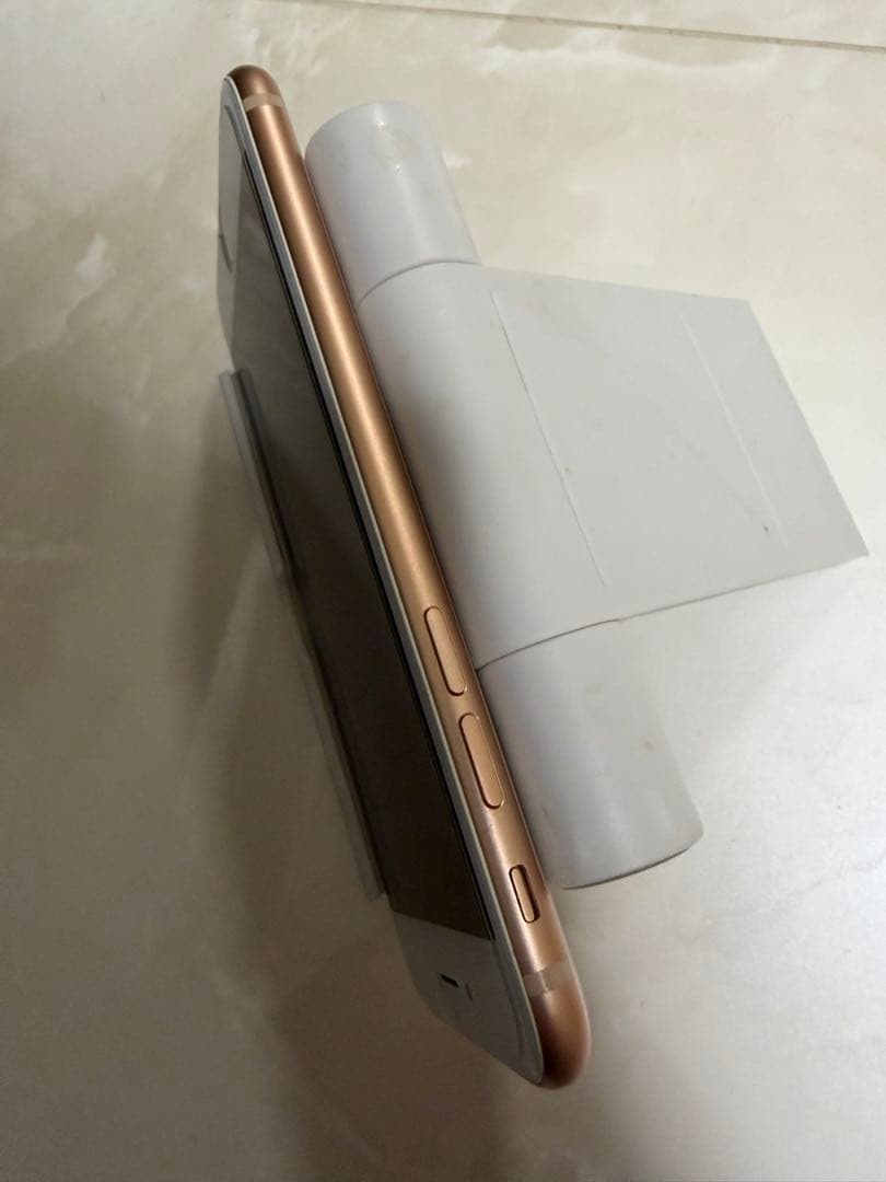 Apple iPhone 8 64GB Simフリー