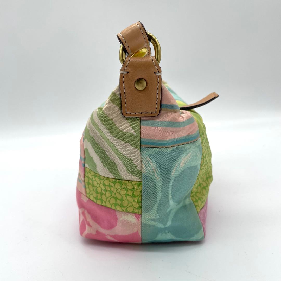 【美品】コーチ　ポーチ