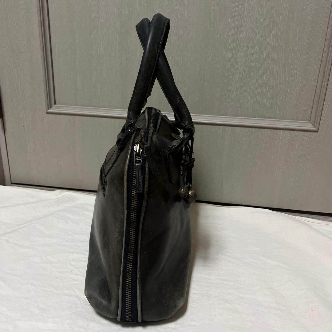 CHRISTIAN PEAU チャーム付きレザーバッグ