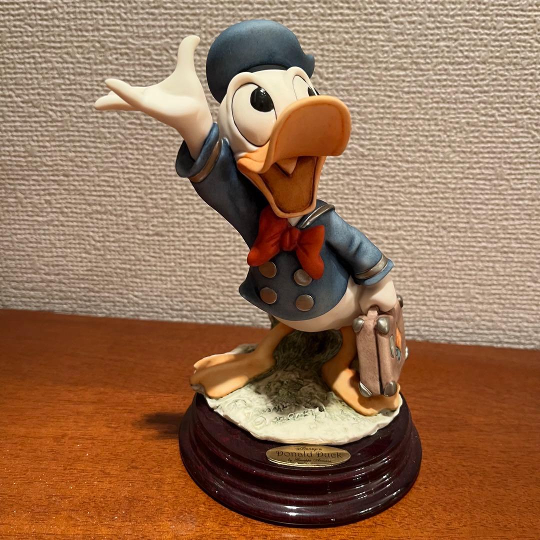 美品　ジョゼッペアルマーニ　ドナルドダック　人形　陶器　ディズニー　置物
