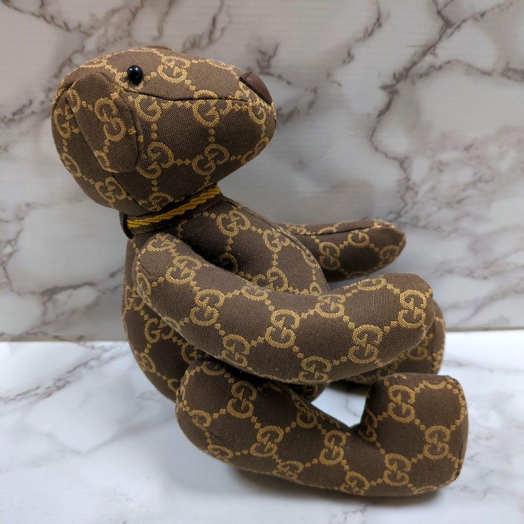 グッチ　GG柄　GGキャンバス　テディベア　くま　ぬいぐるみ　ブラウン　総柄