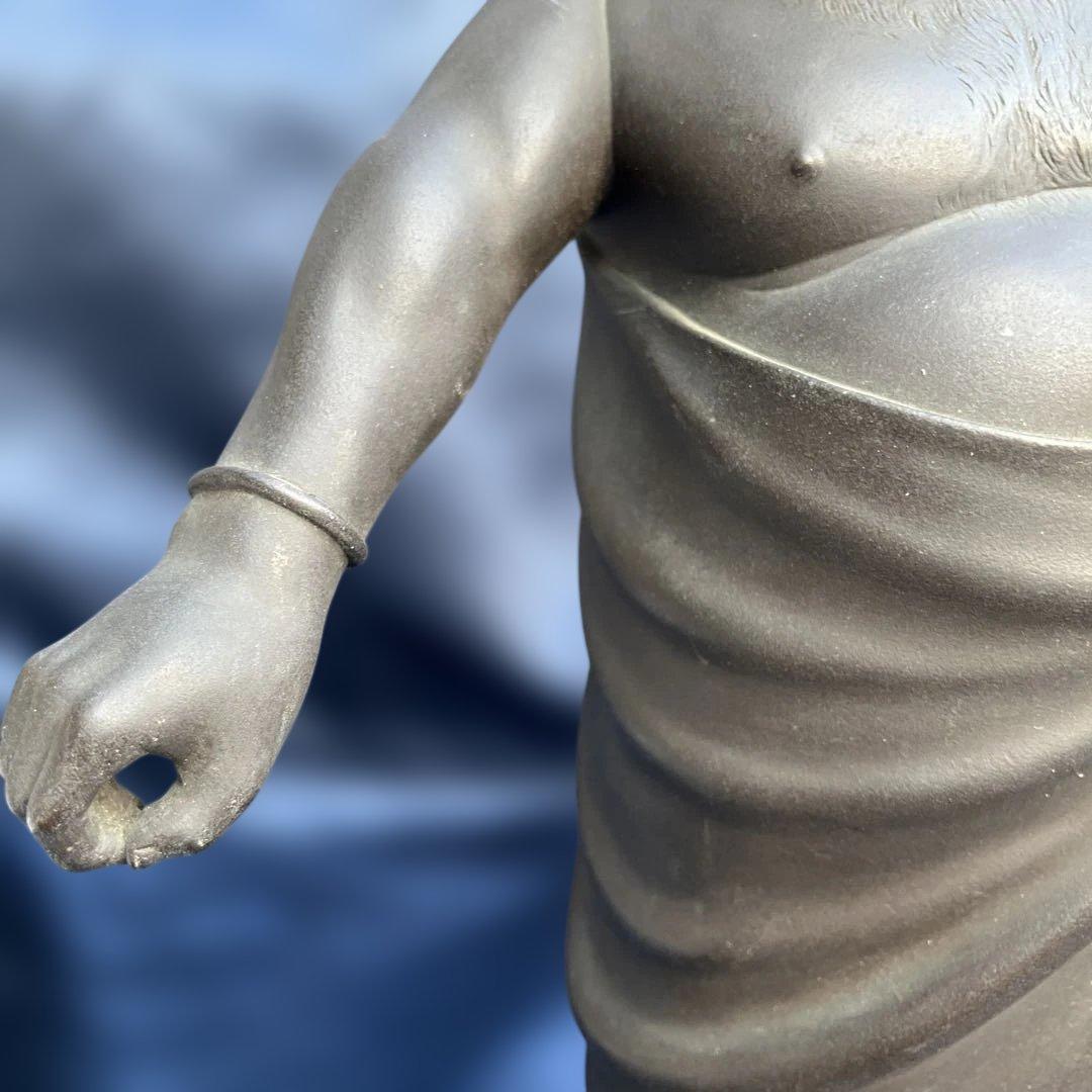 ()だるま大師の達磨像と思われます。